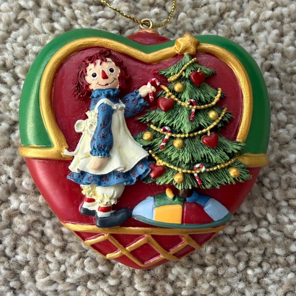 NWT Danbury Mint Raggedy Ann & Andy Trimming The Tree Ornament Simon & Schuster‎